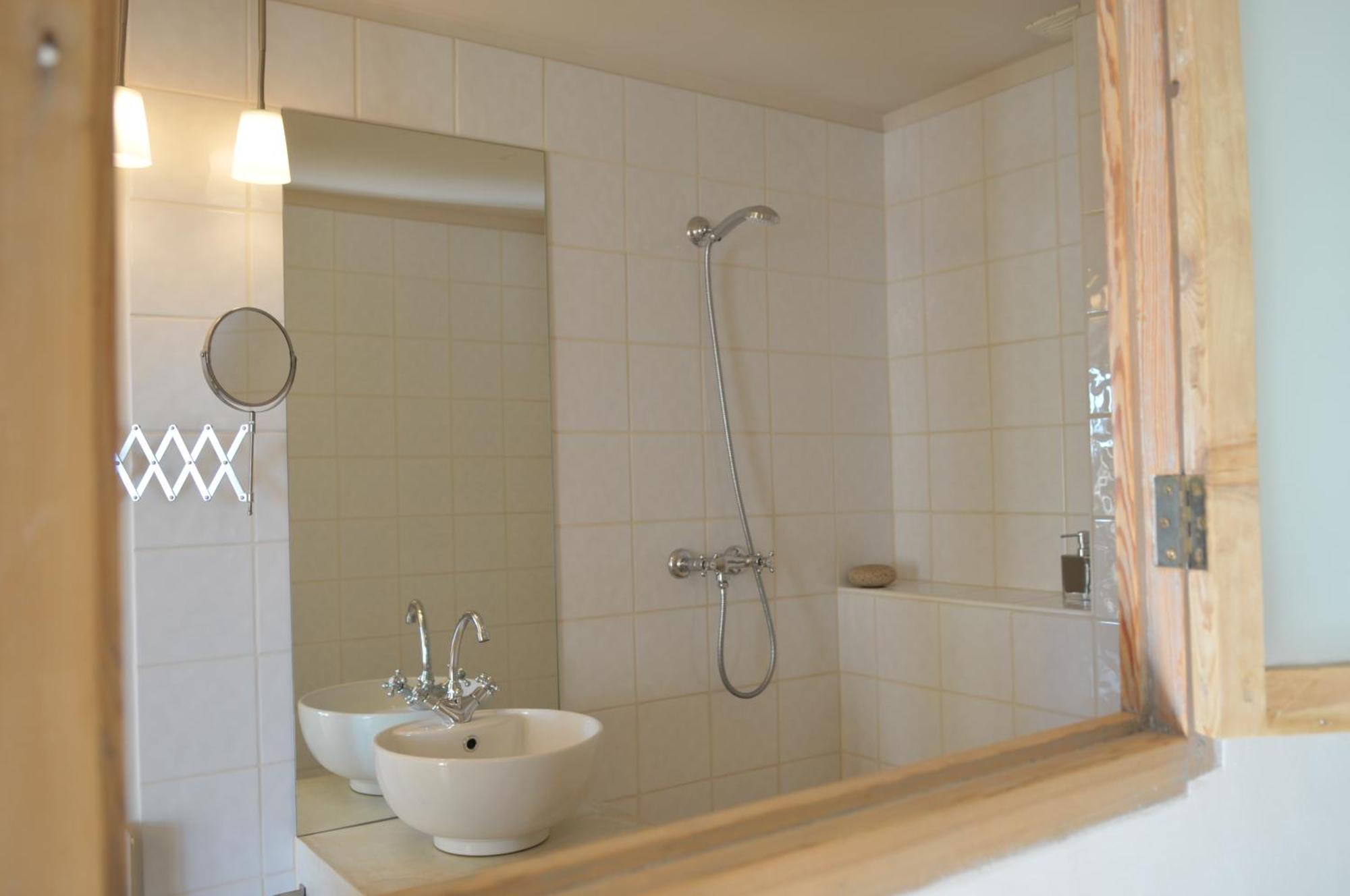 Songes Au Lit Du Fleuve Bed & Breakfast Cambes  Exterior photo